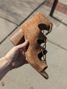 Corkys Wally Lace up Heel in Camel