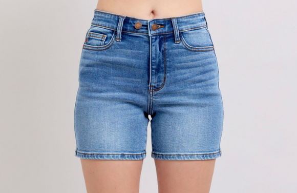 Judy Blue Medium Wash 2 Button Mid Length Dad Shorts