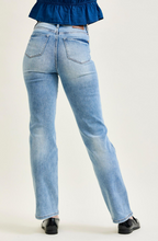 Load image into Gallery viewer, Judy Blue High Waist Crop Tummy Control Straight Fit in Light Wash - Plus + Regular
