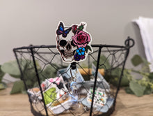 Load image into Gallery viewer, Badge Reels with alligator clip
